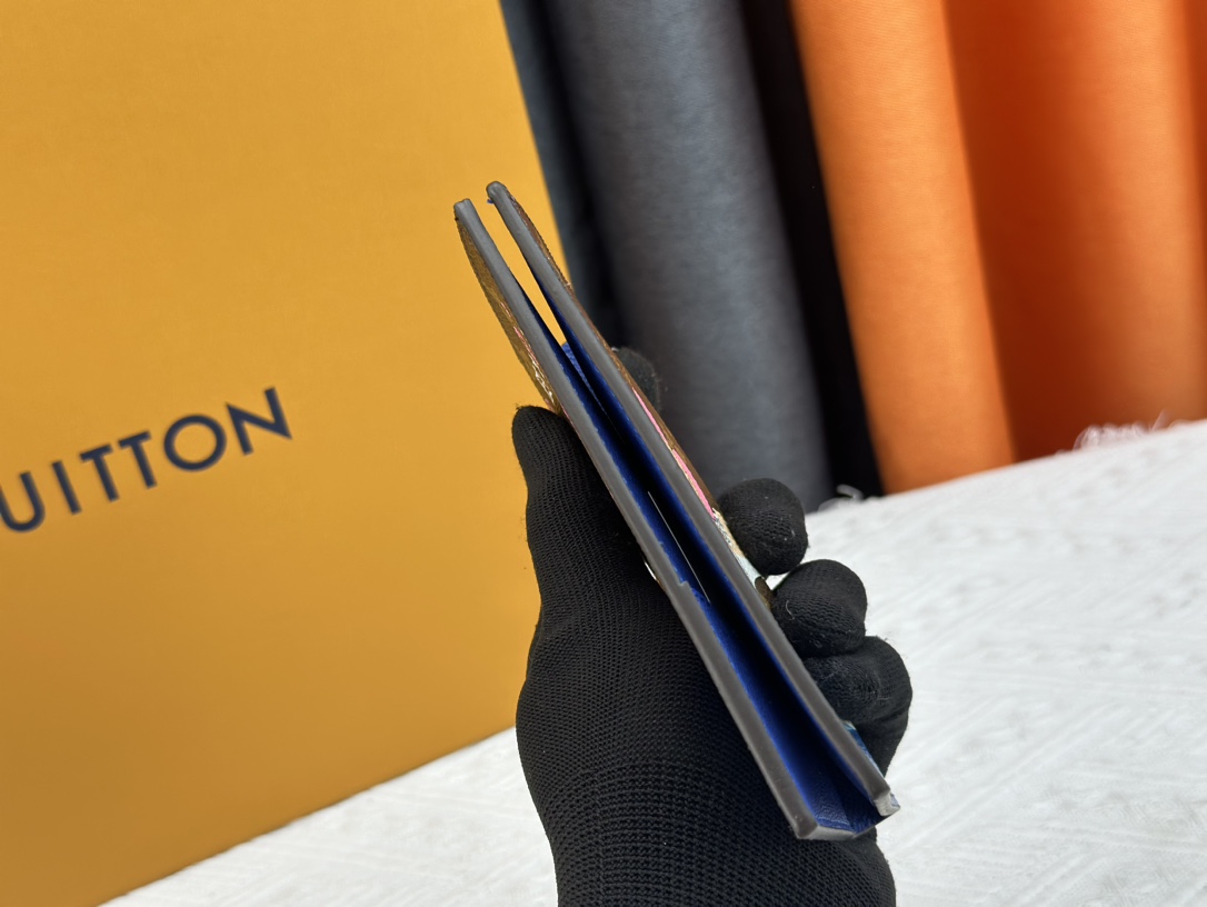 ルイ・ヴィトン パスポートカバー クーヴェルテュール･パスポール