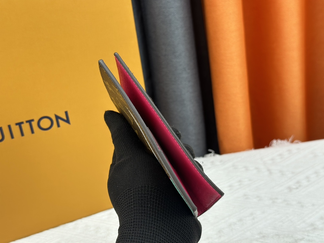 ルイ・ヴィトン パスポートカバー クーヴェルテュール･パスポール