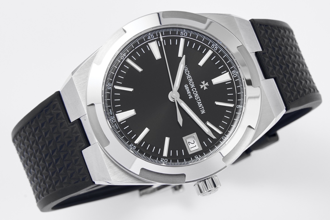 ヴァシュロン・コンスタンタン オーヴァシーズ 41mm