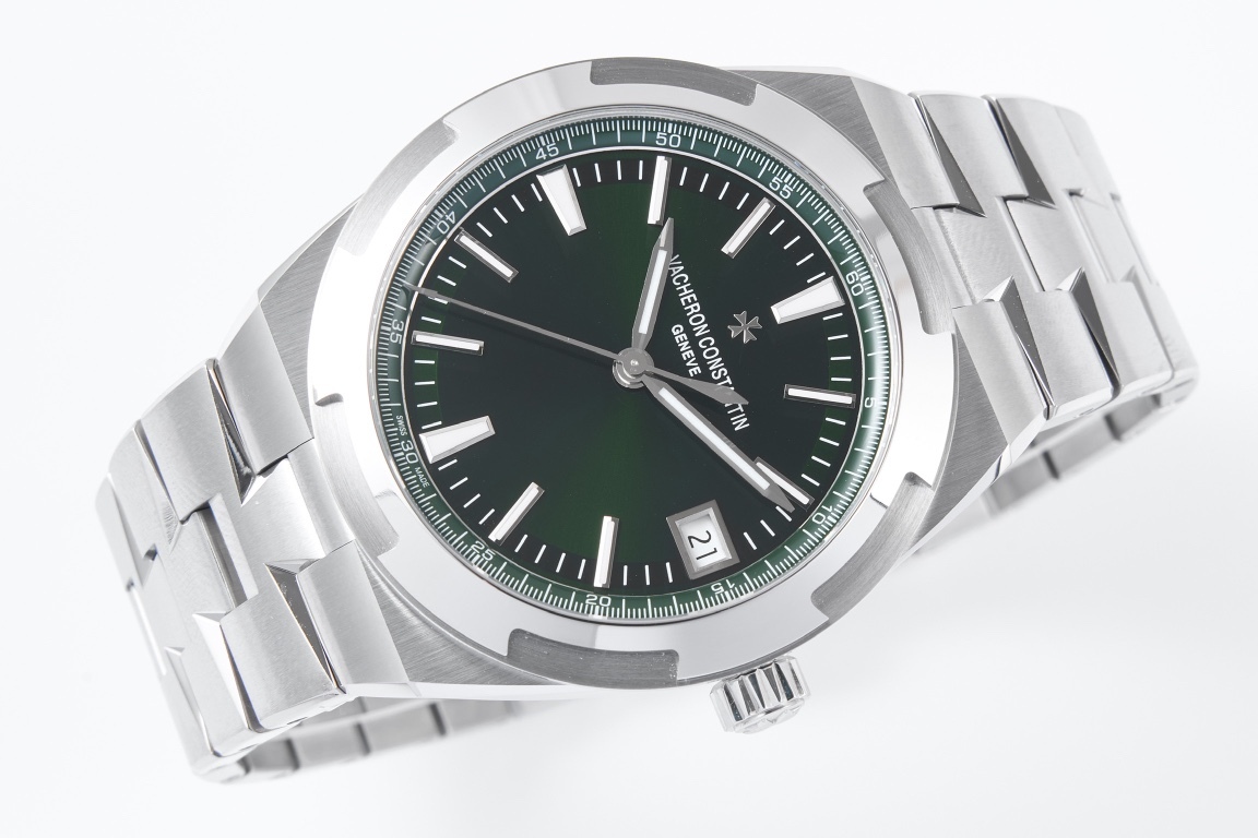 ヴァシュロン・コンスタンタン オーヴァシーズ 41mm