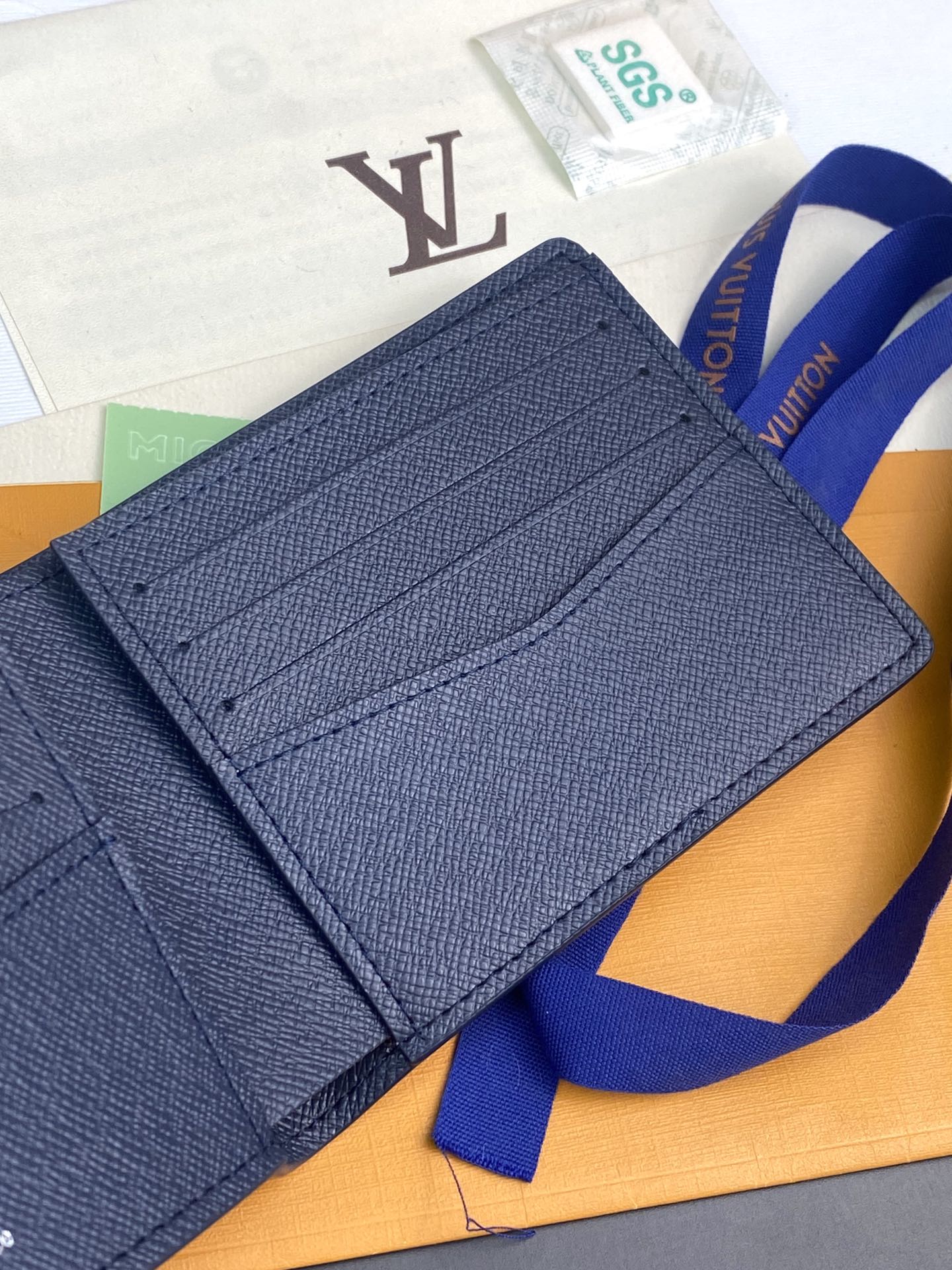 ルイ・ヴィトン ポルトフォイユ･スレンダー