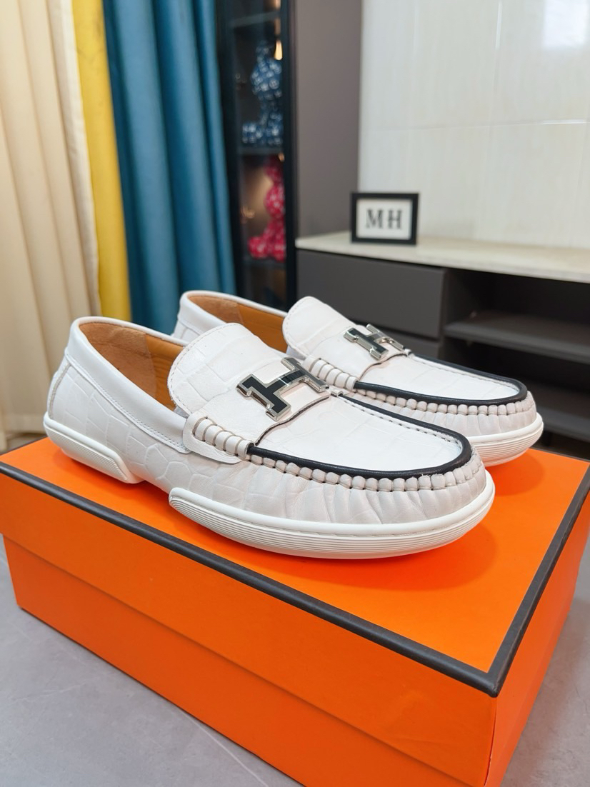 エルメス［Hermès］【カップルに大人気】 おしゃれなペアスニーカー