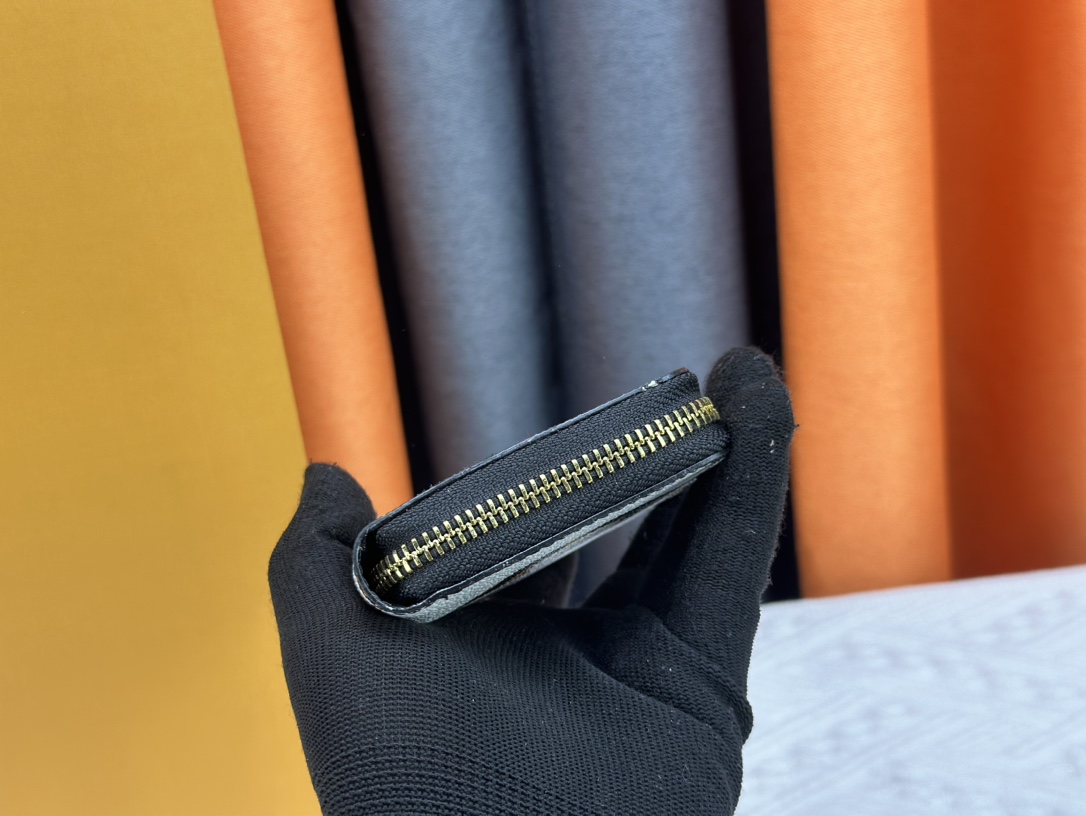 ルイ・ヴィトン ジッピー･コイン パース