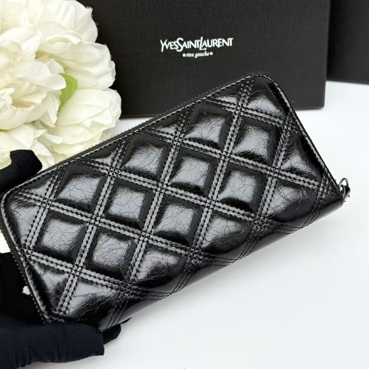 サンローラン「Saint Laurent」ジッパーウォレット