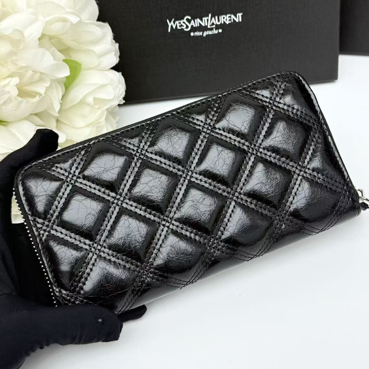 サンローラン「Saint Laurent」ジッパーウォレット