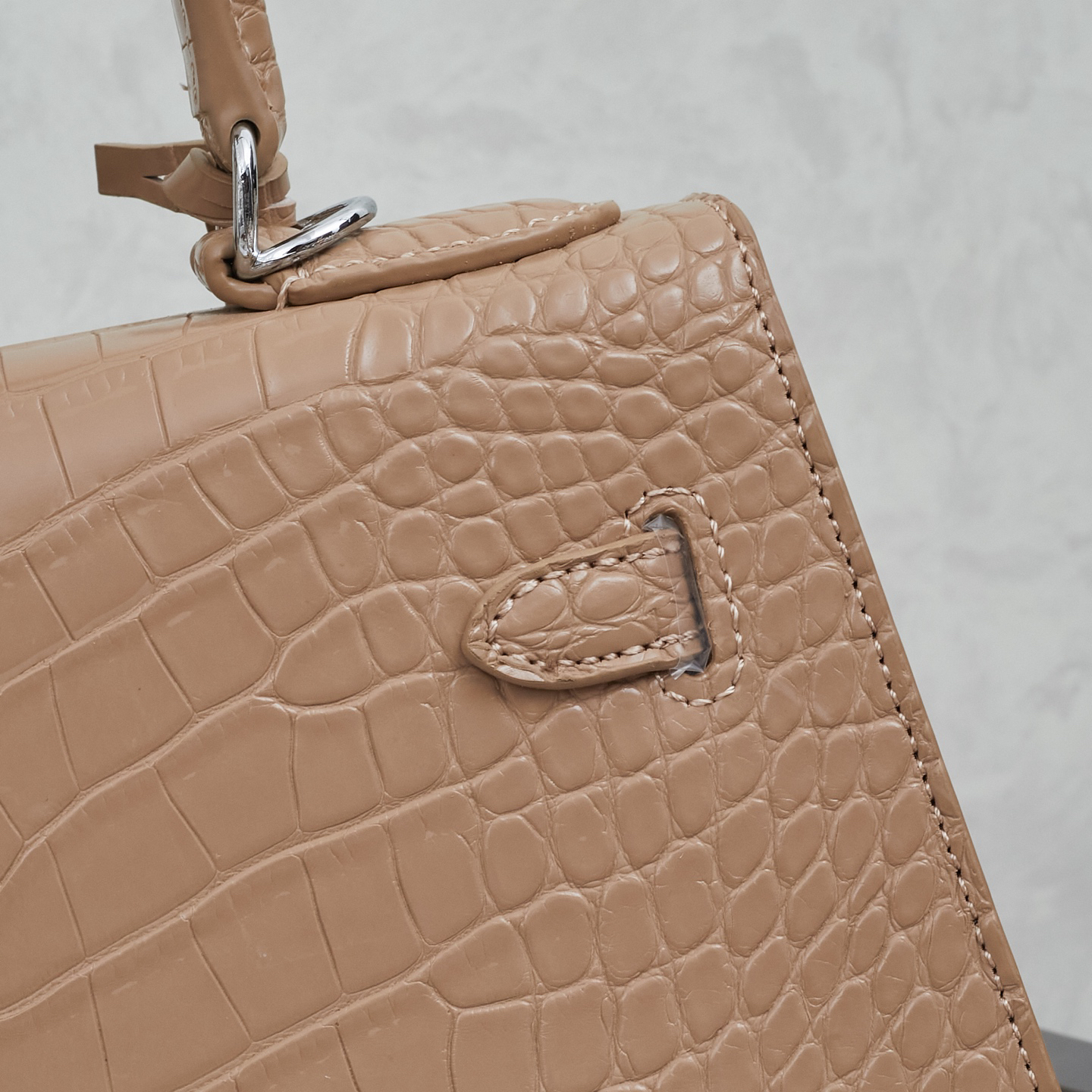 エルメス ケリー 19/25/28 ストーンパターンレザー バッグ「Kelly II Sellier」