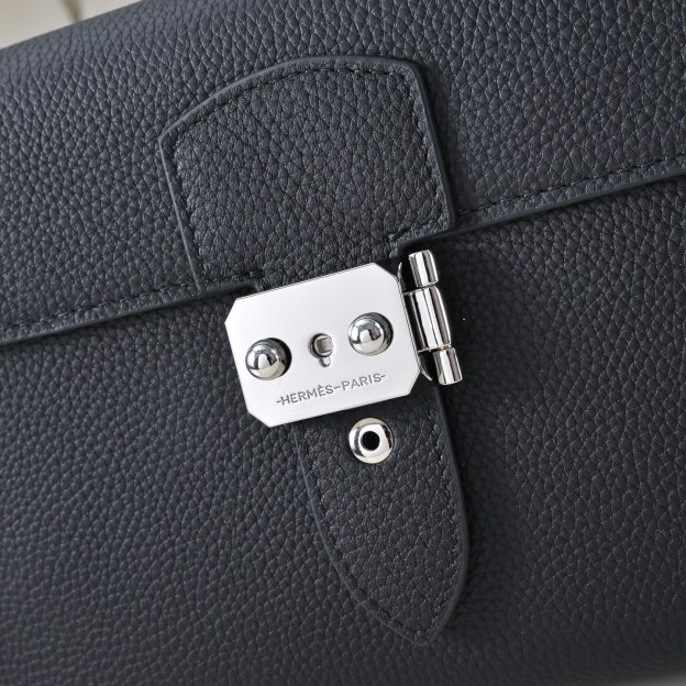 エルメス サック・ア・デペシュ 24 ポーチ「Sac a Depeches」
