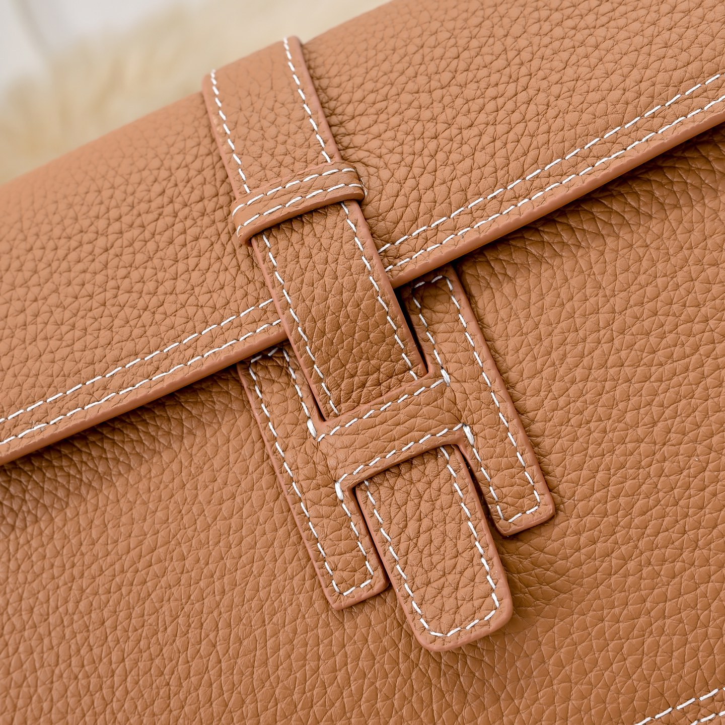 エルメス New H Passant フラップ付きクラッチバッグ