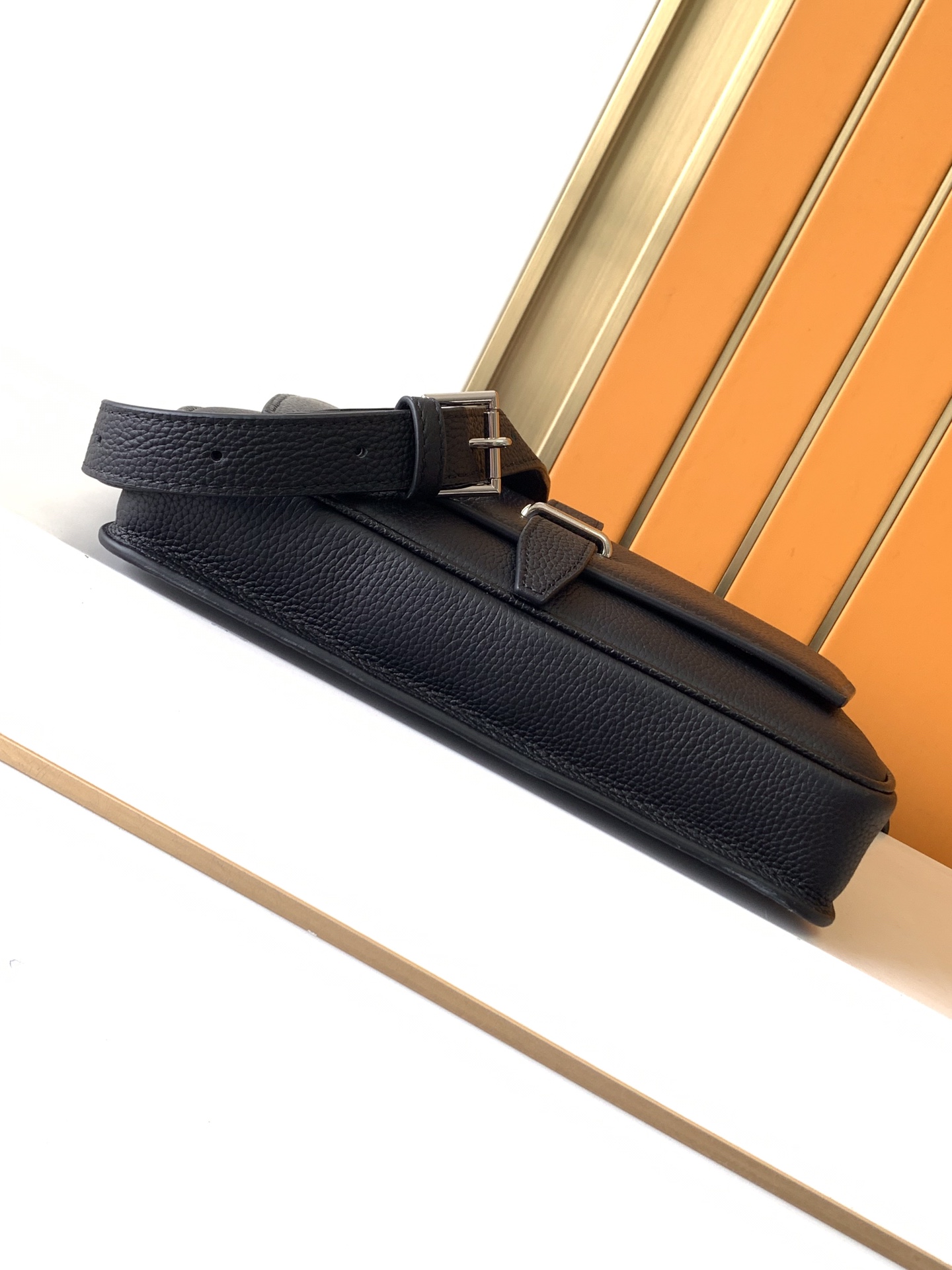 エルメス スティーブ ライト ジュニア メッセンジャーバッグ