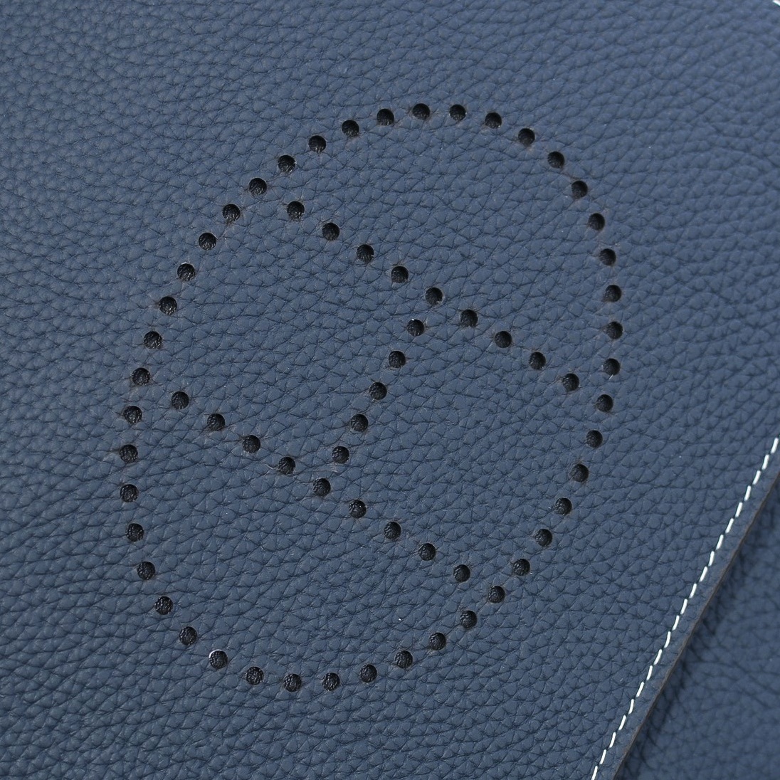 エルメス エヴリン メッセンジャーバッグ「Evelyne Messenger Bag」