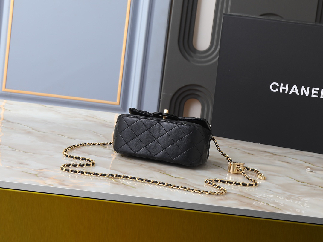 シャネル ミニ フラップ バッグ「Mini Flap Bag」