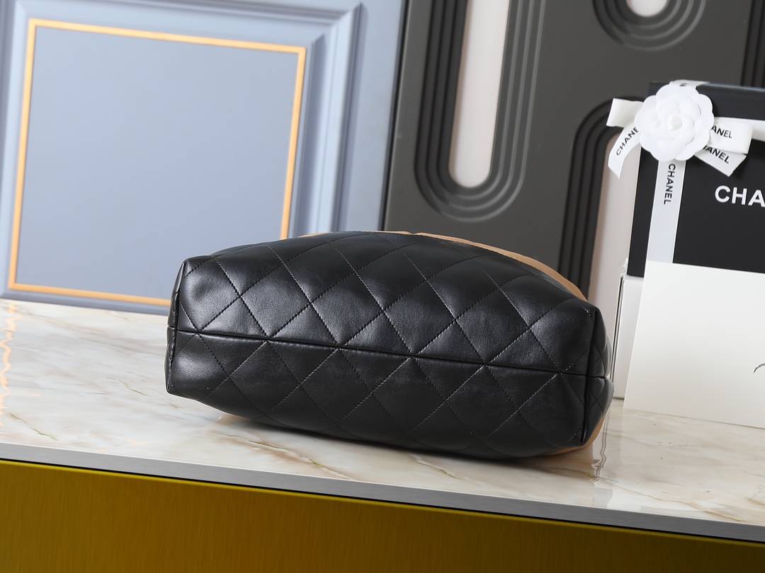 シャネル スモール ショッピングバッグ「Shopping Bag」