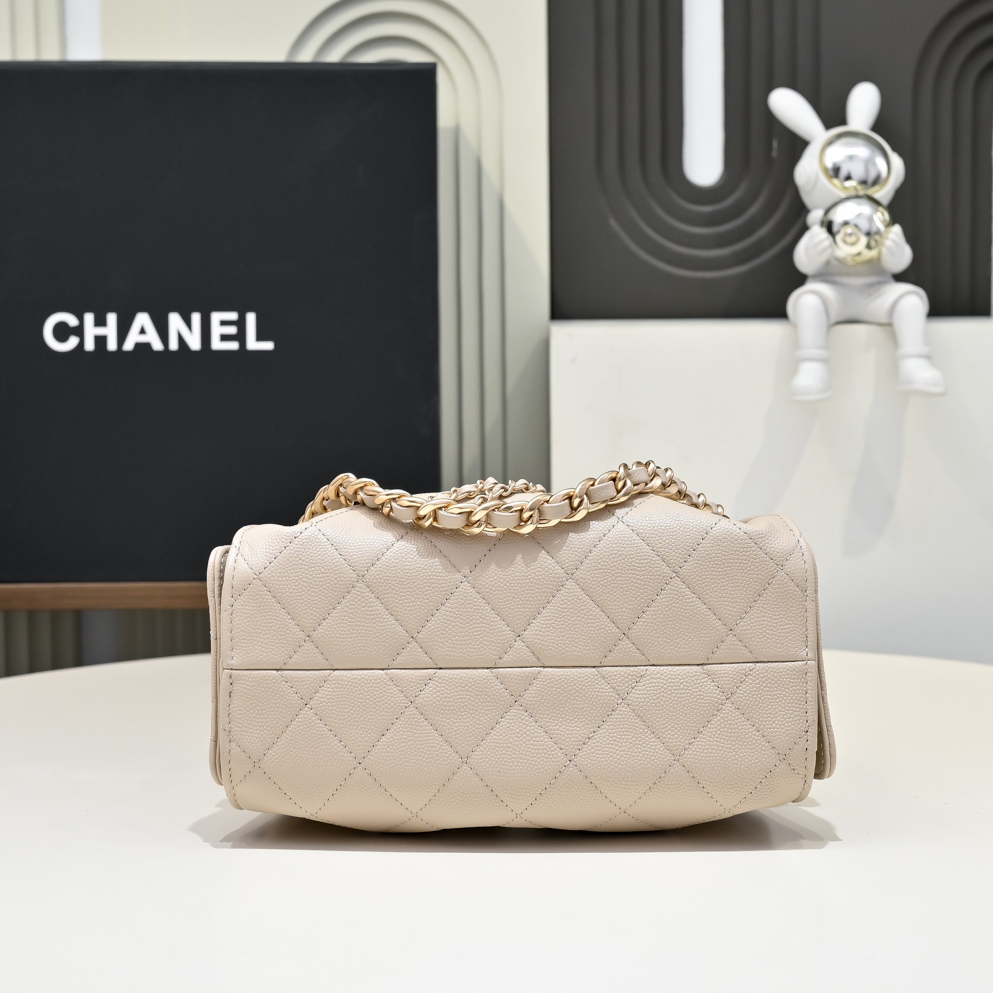 シャネル 25 ミニ/スモール ハンドバッグ「CHANEL 25 Handbag」