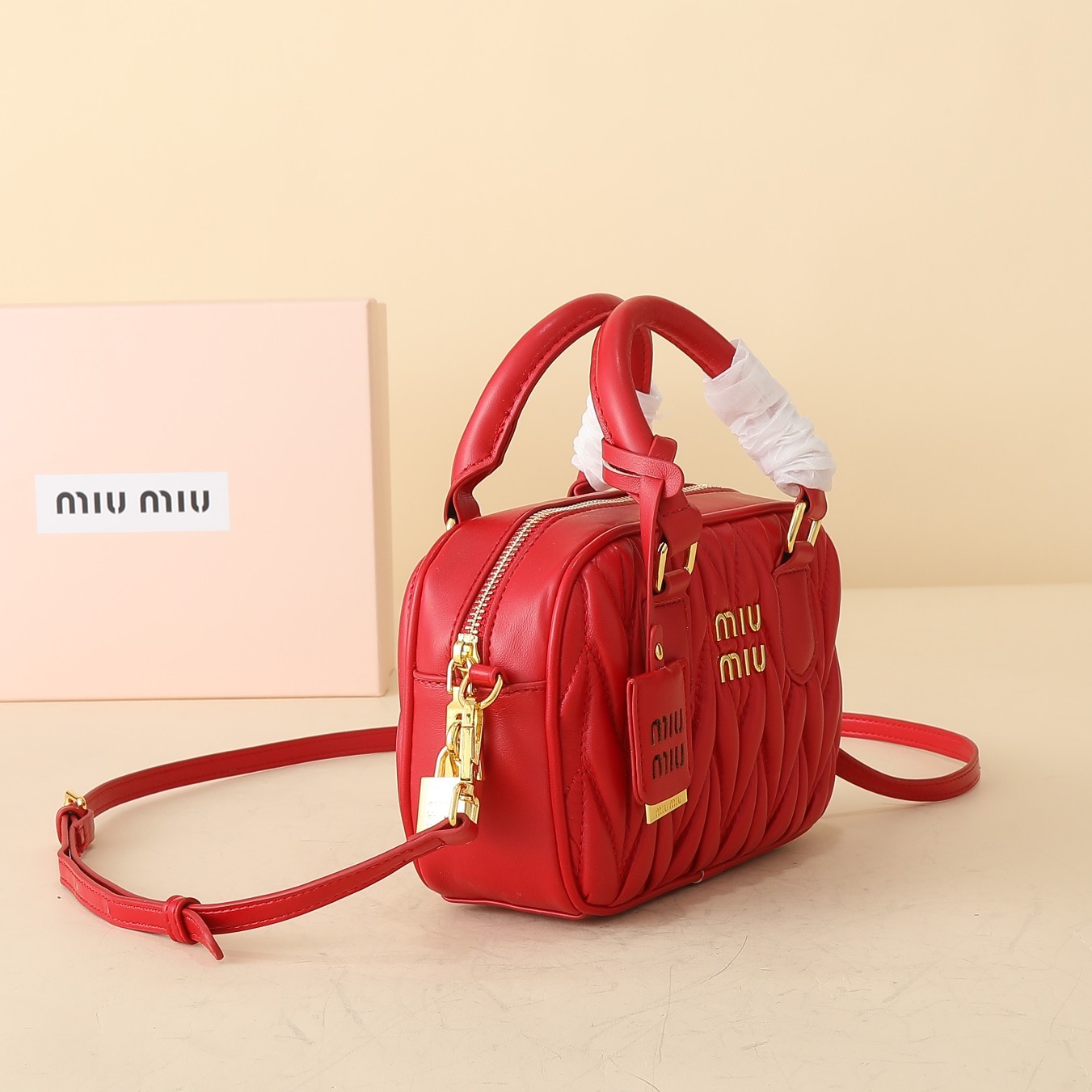 ミュウミュウ アルカディ マテラッセレザー スモールバッグ「Arcadie Bag」