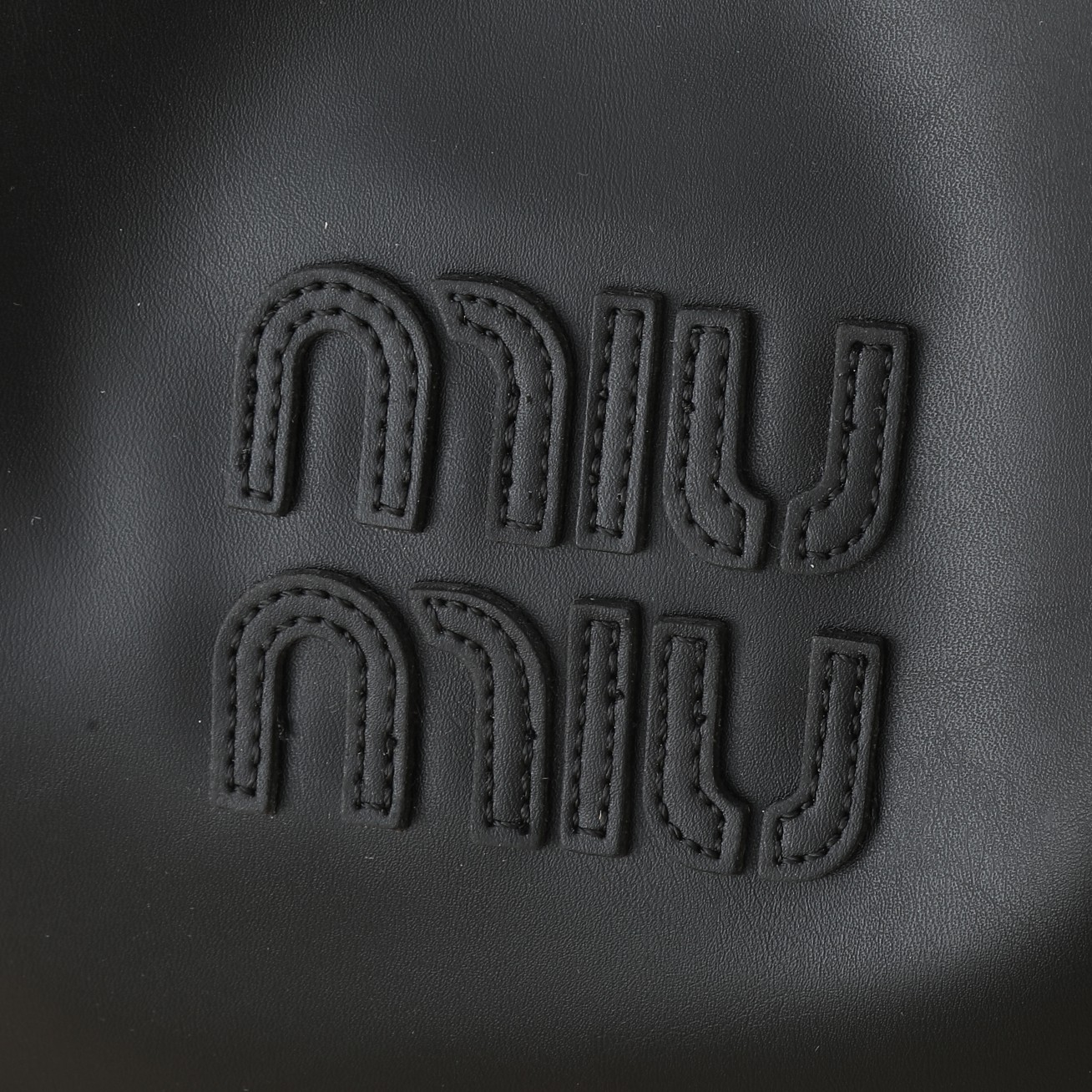 ミュウミュウ アイビー レザー レギュラーバッグ「Ivy Bag」