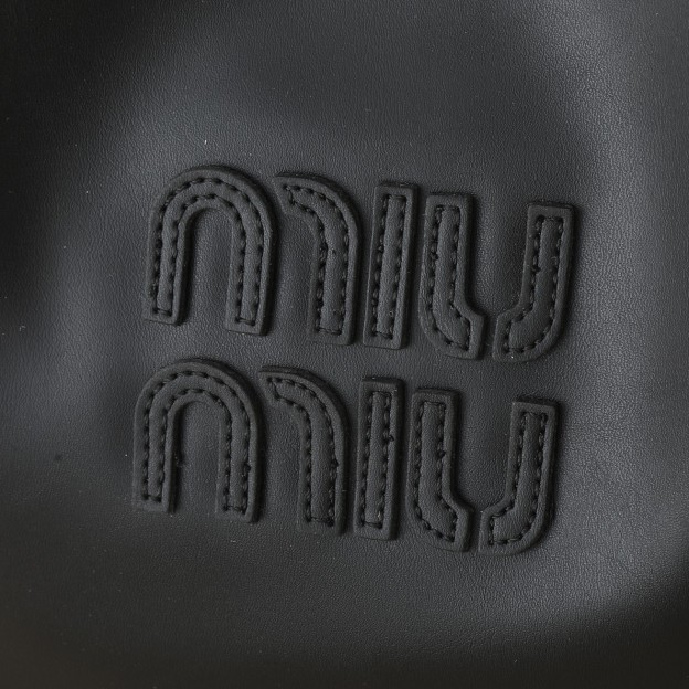 ミュウミュウ アイビー レザー レギュラーバッグ「Ivy Bag」