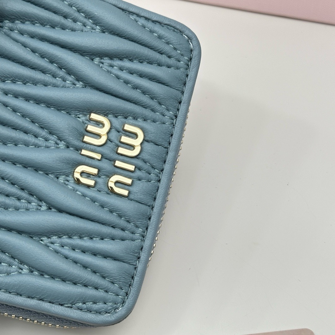 ミュウミュウ マテラッセレザー 財布「Matelassé Wallet」