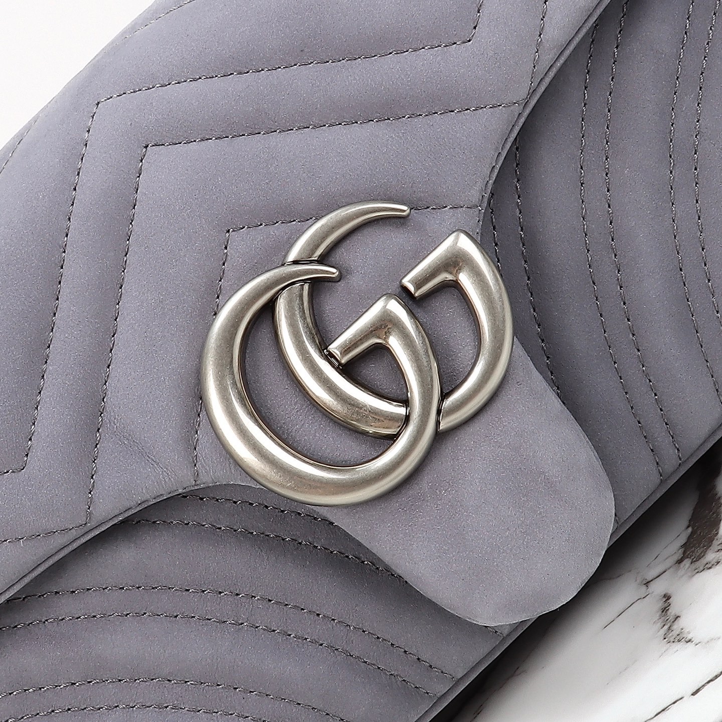 グッチ〔GGマーモント〕ミディアム ショルダーバッグ「GG Marmont Bag」