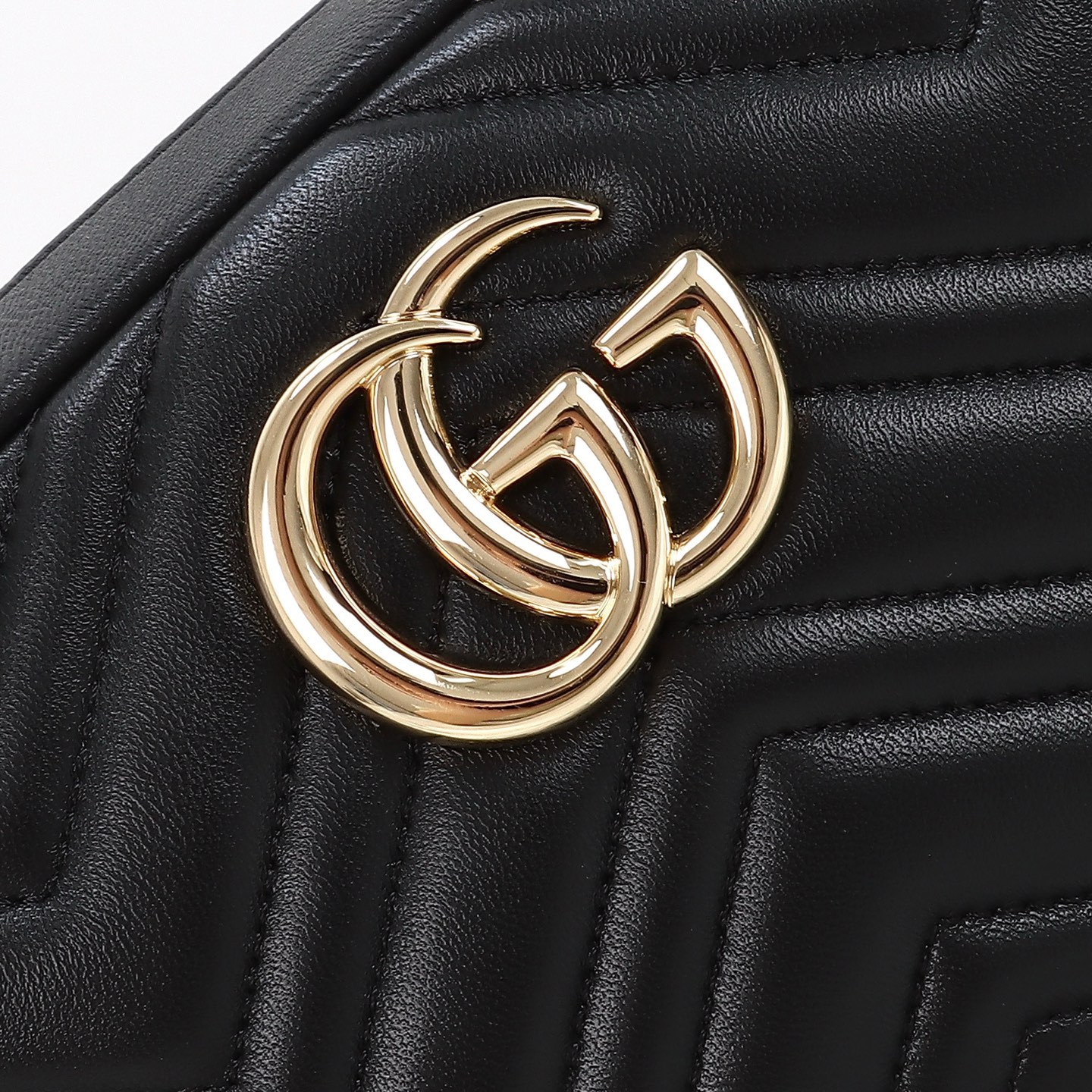 グッチ〔GGマーモント〕スモール カメラバッグ「GG Marmont Bag」