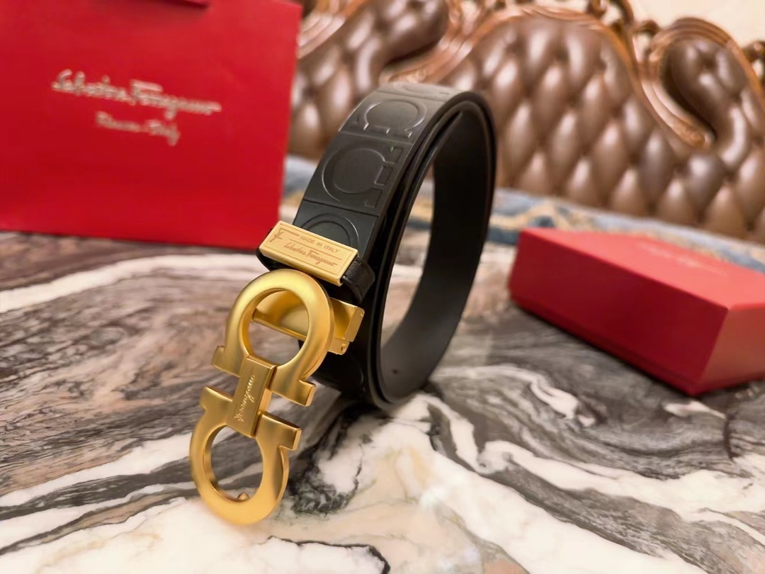 フェラガモ「Ferragamo」リバーシブルベルト