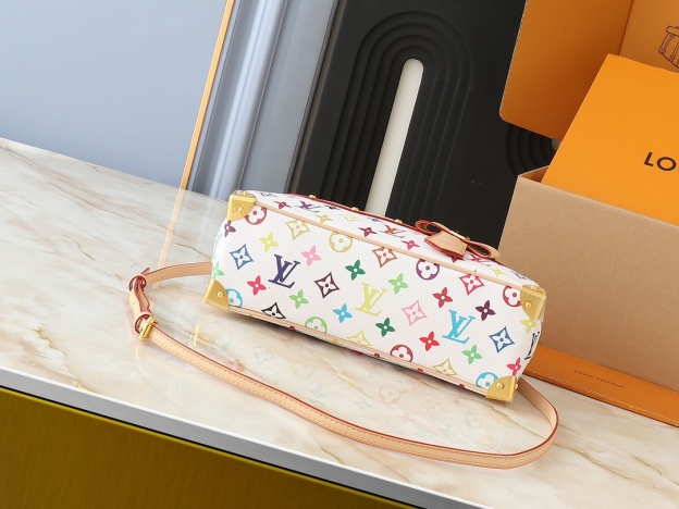 ルイ・ヴィトン LV x TM イーストウエスト ハンドバッグ