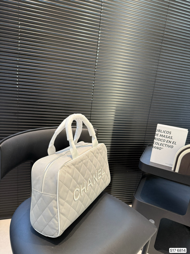 シャネル「Chanel」ボウリングバッグ ハンドバッグ クロスボディ レディース｜レザーデザイン マルチユース クラシックスタイル