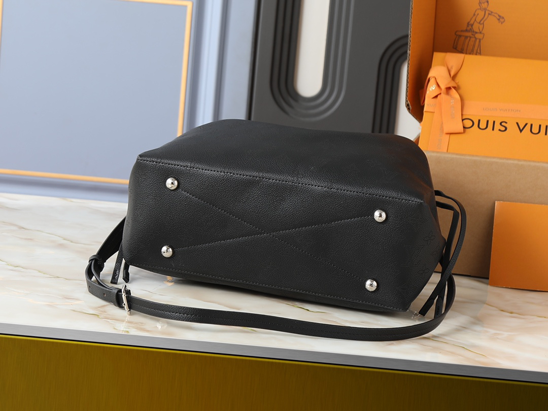 ルイ・ヴィトン ベラ･トート マヒナ 水筒包「Bella Tote」
