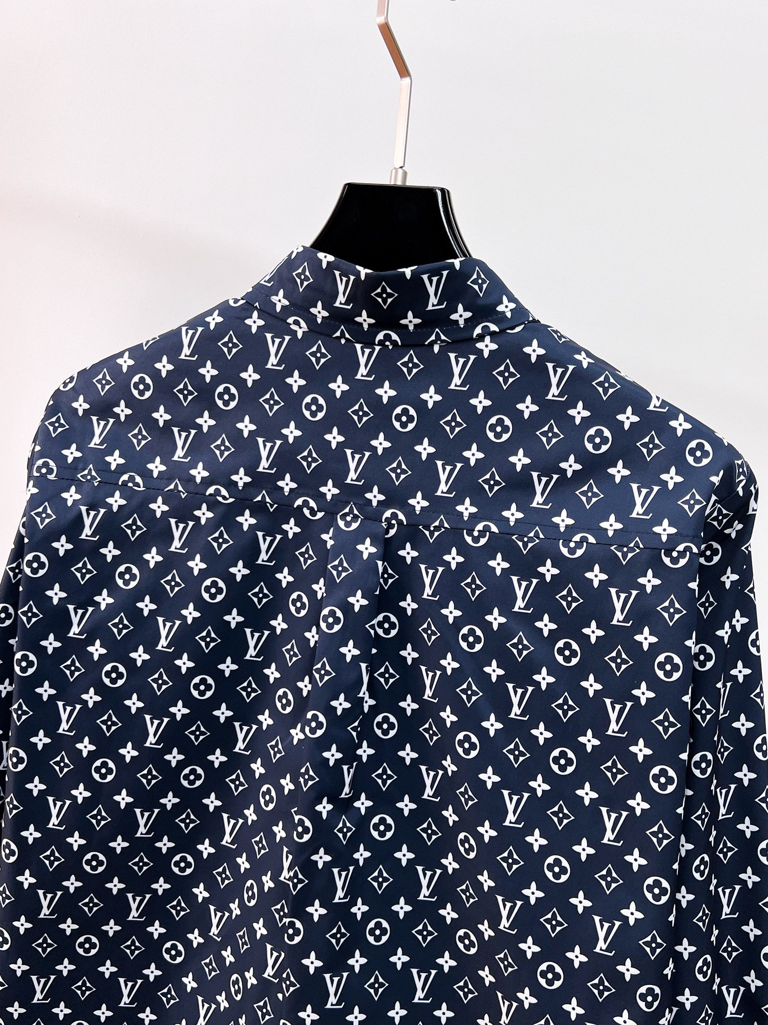 ルイ・ヴィトン「Louis Vuitton」2026 早春 コレクション シャツ