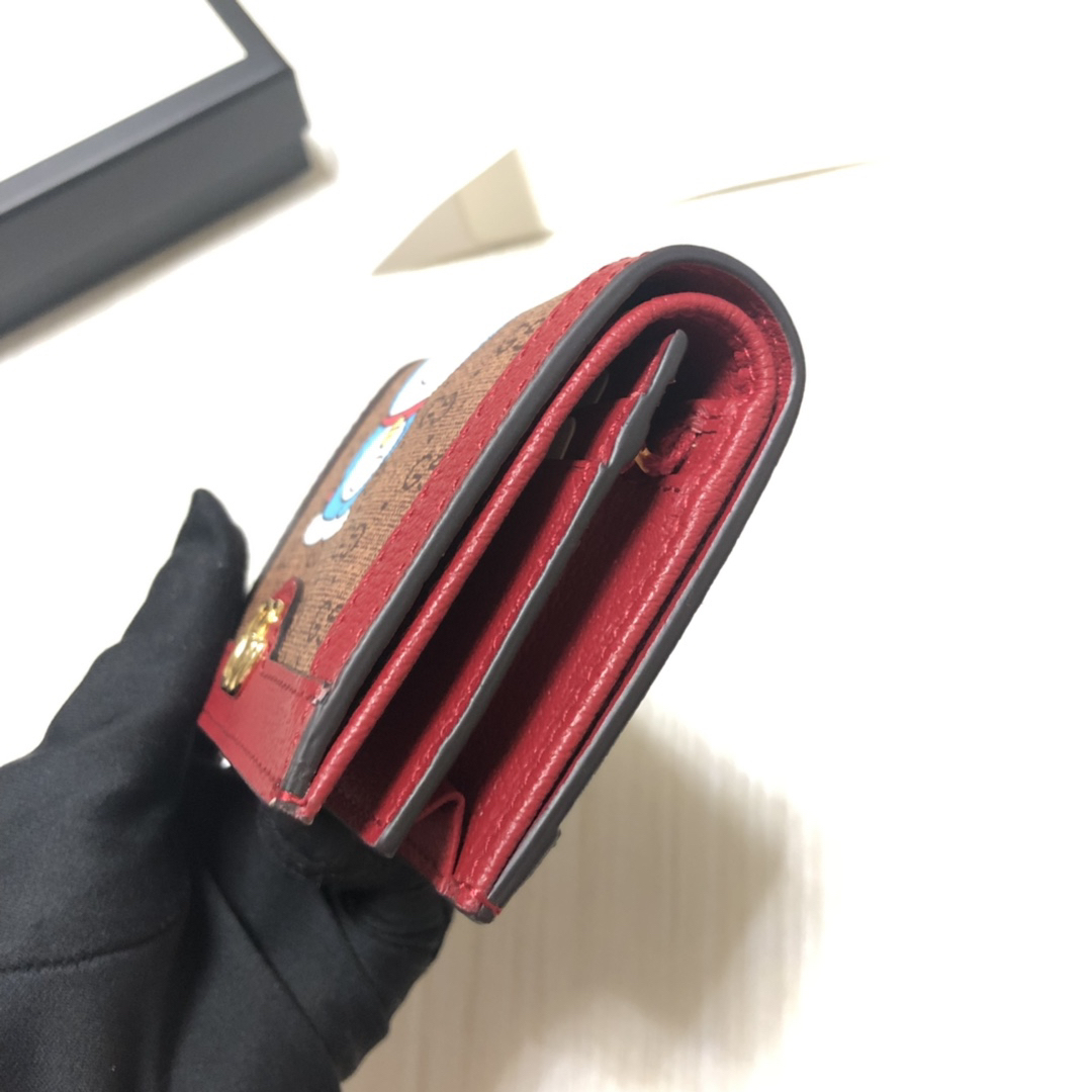 グッチ「Gucci」グッチ x ドラえもん「Doraemon」カードケース 「コイン＆紙幣入れ付き」