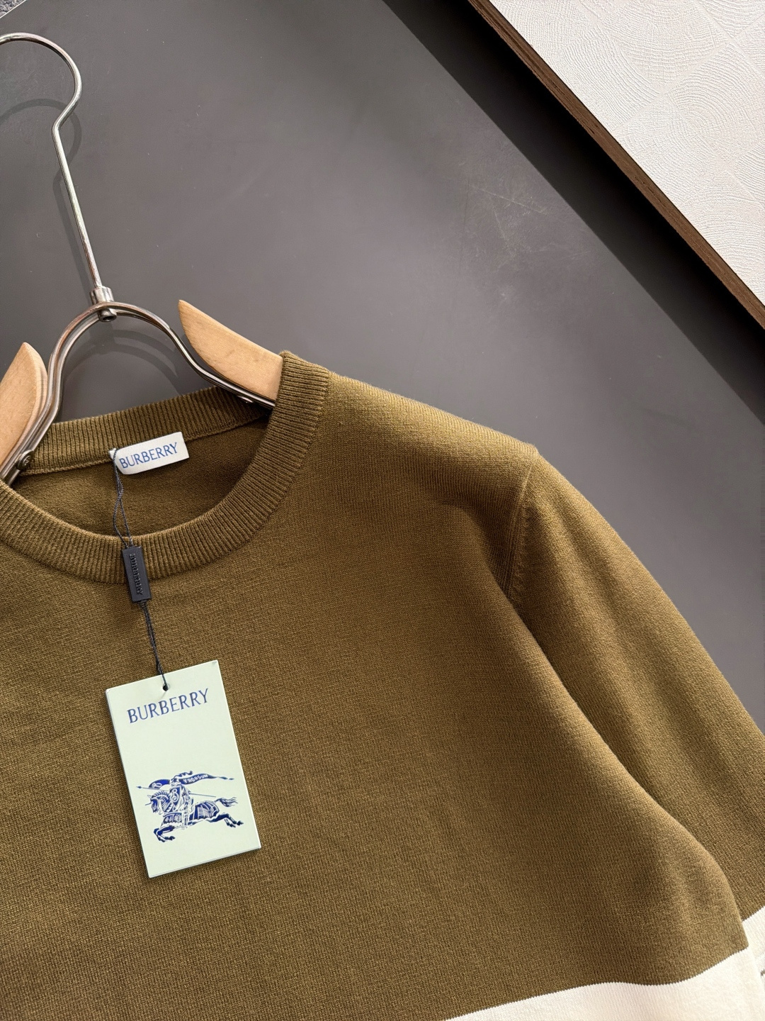 バーバリー「Burberry」2026新作ニットコレクション ニットウェア