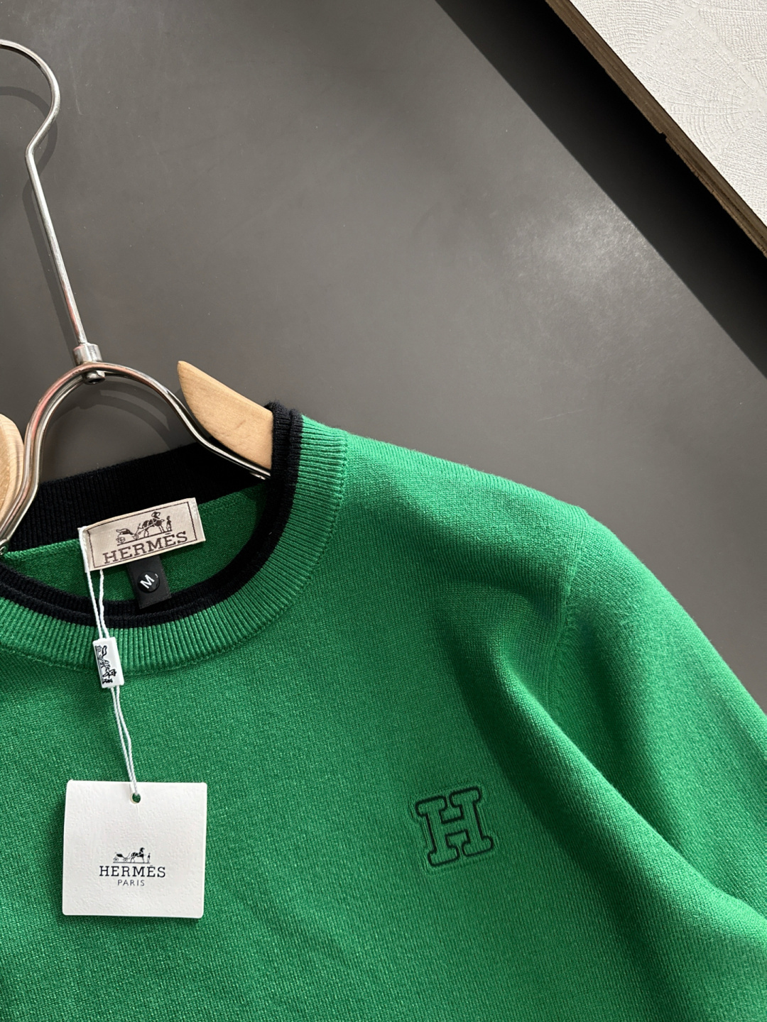 エルメス「Hermès」春季新作ラウンドネックスウェット