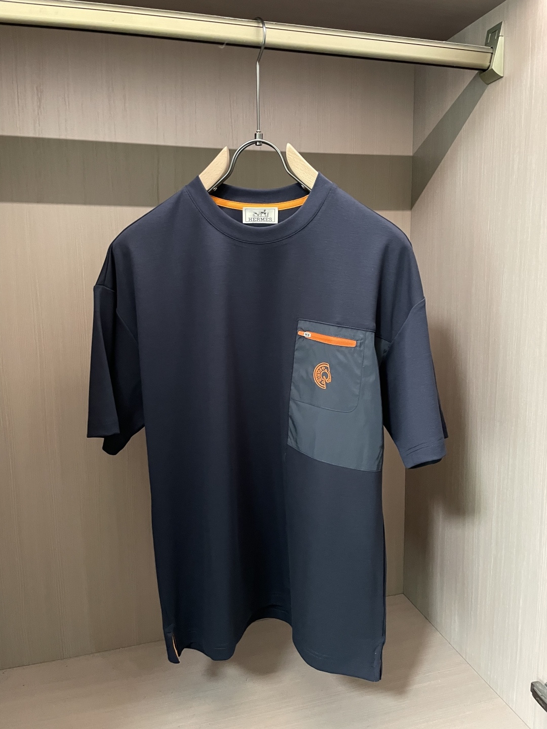 エルメス「Hermès」 クルーネックTシャツ 軽やかな着心地 春夏新作