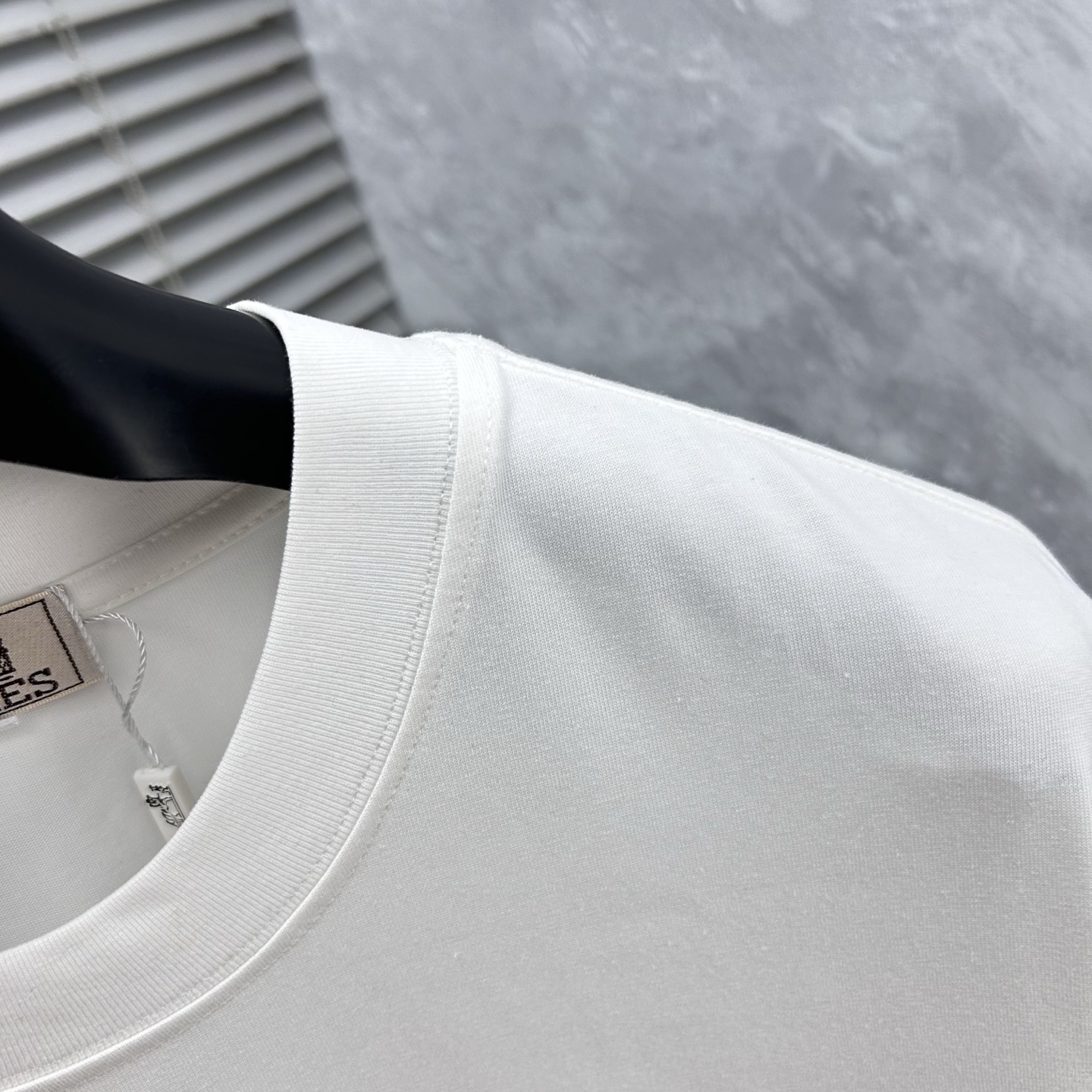 エルメス「Hermès」 クルーネックTシャツ 軽やかな着心地 春夏新作