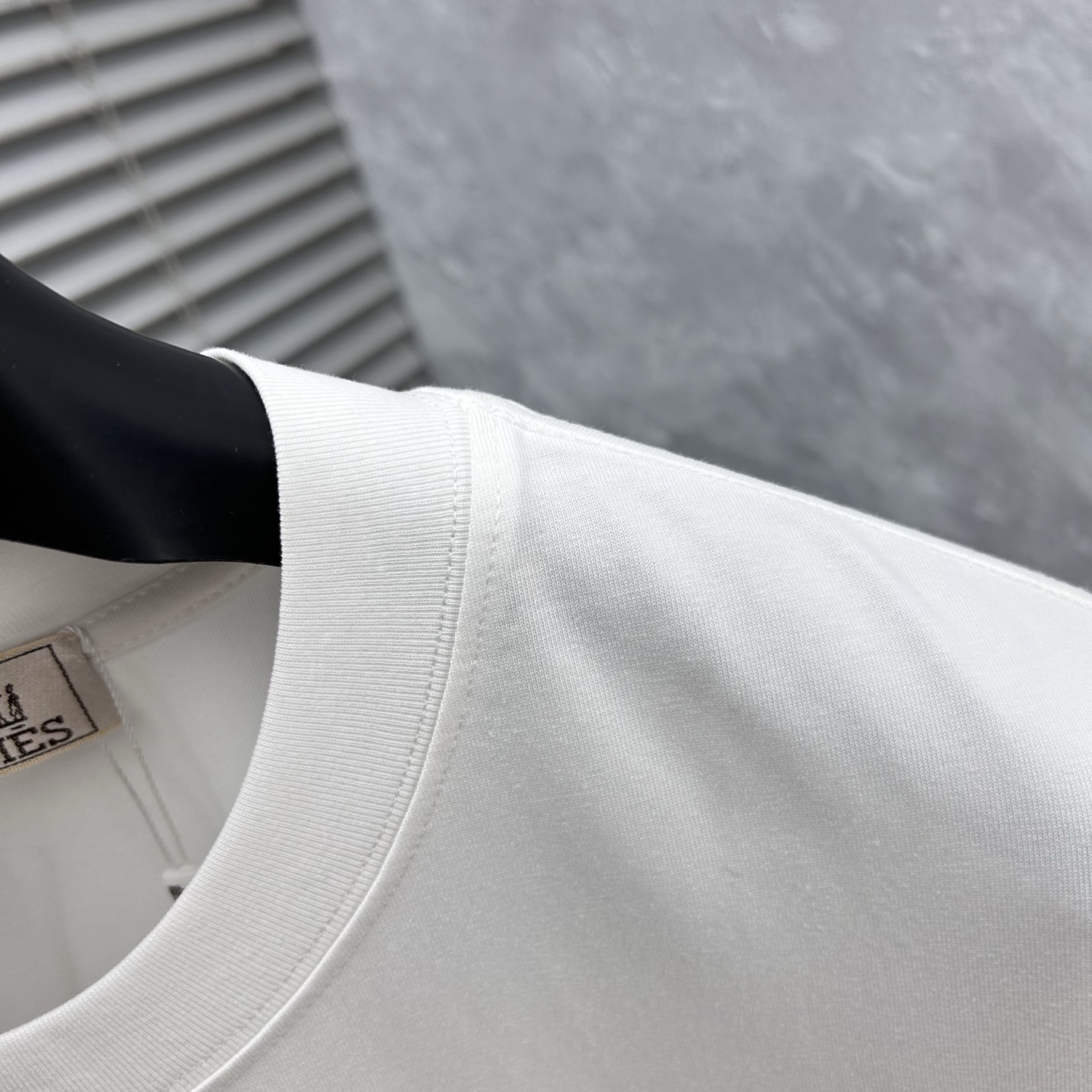 エルメス「Hermès」 クルーネックTシャツ 軽やかな着心地 春夏新作