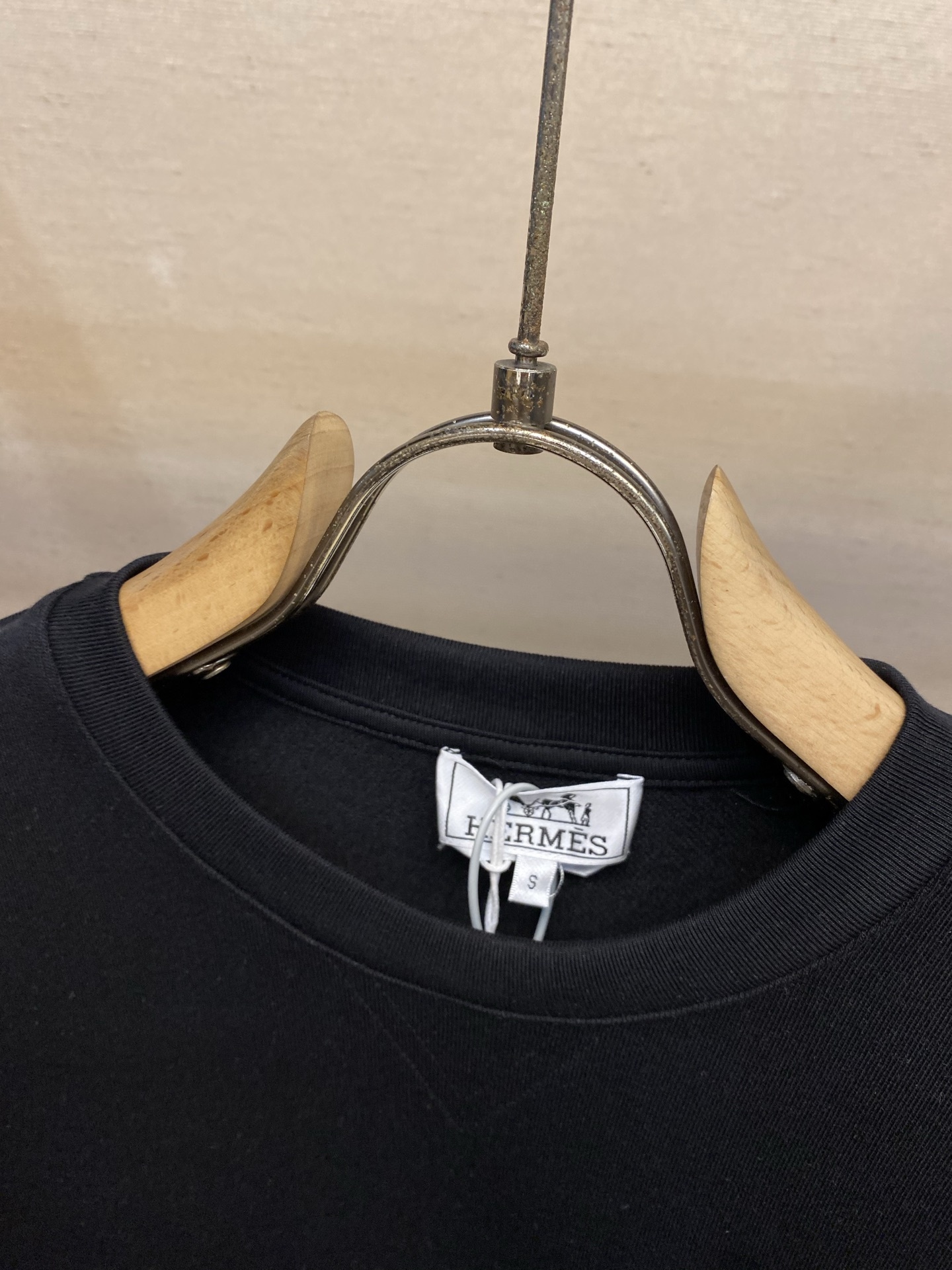 エルメス「Hermès」 クルーネックTシャツ 軽やかな着心地 春夏新作