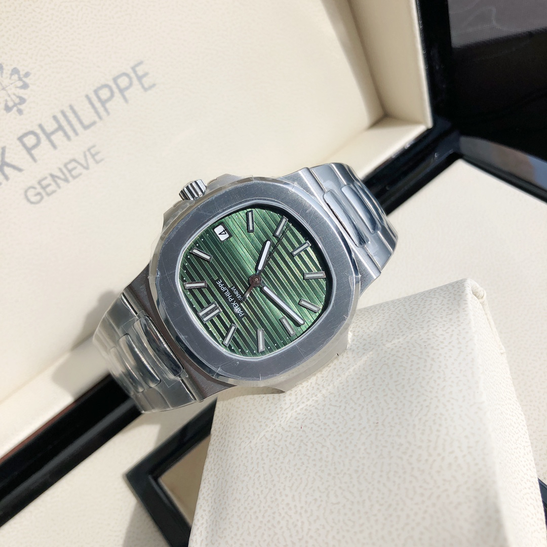 パテック フィリップ「Patek Philippe」ノーチラス 5711/1A 自動巻き腕時計 40mm「4色」