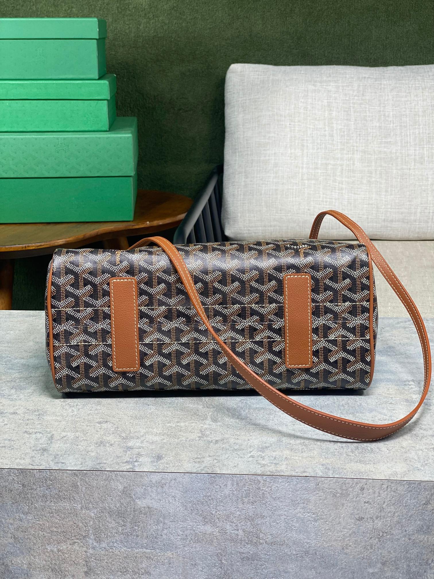 ゴヤール「Goyard」 Rouette ゴヤルディーヌ ショルダーバッグ