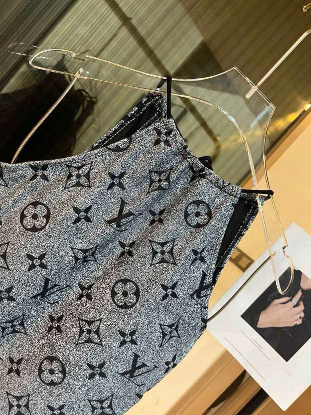 ルイ・ヴィトン「Louis Vuitton」ワンピース水着「2025夏季限定・人気プレミアムスイム登場！」