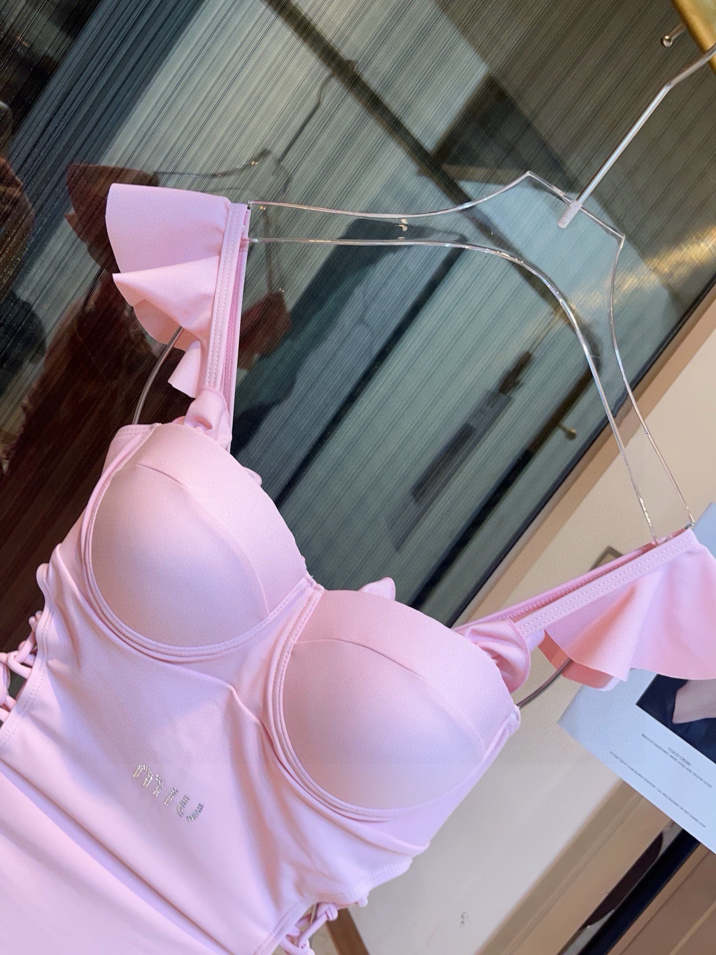 ミュウミュウ「Miu Miu」ワンピース水着「2025夏季限定・人気プレミアムスイム登場！」