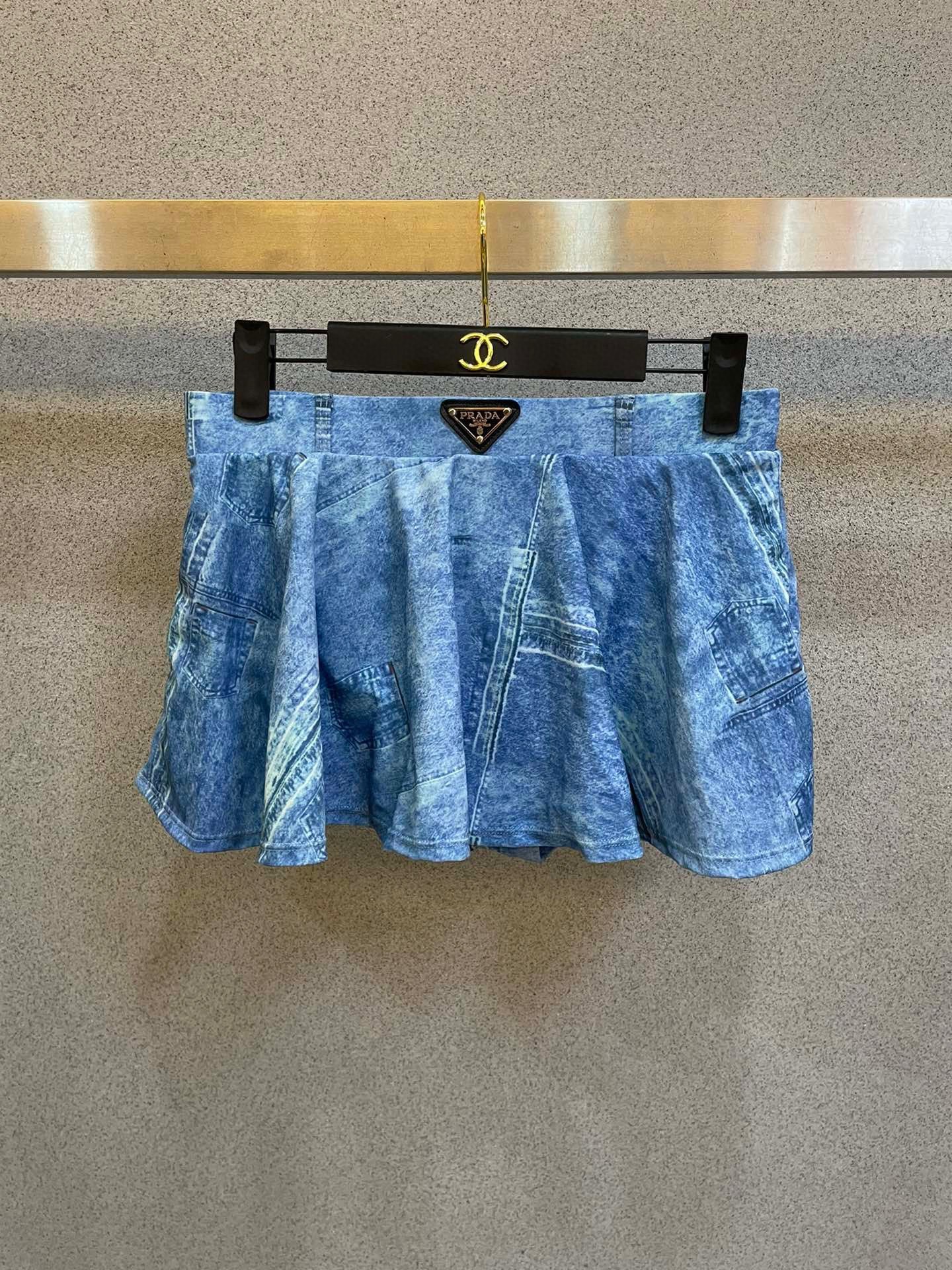 プラダ「PRADA」ワンピース水着「2025夏季限定・人気プレミアムスイム登場！」
