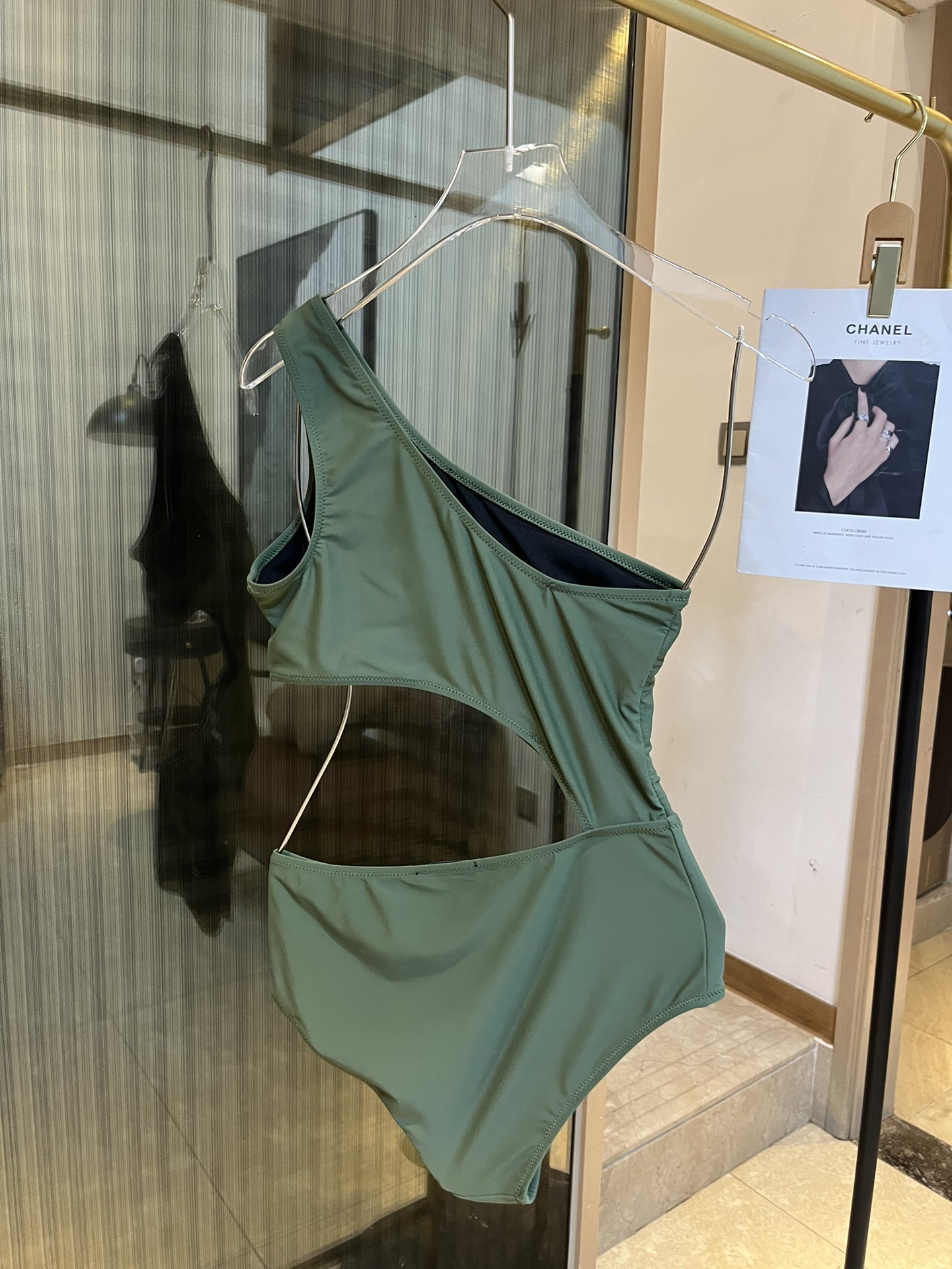 プラダ「PRADA」ワンピース水着「2025夏季限定・人気プレミアムスイム登場！」