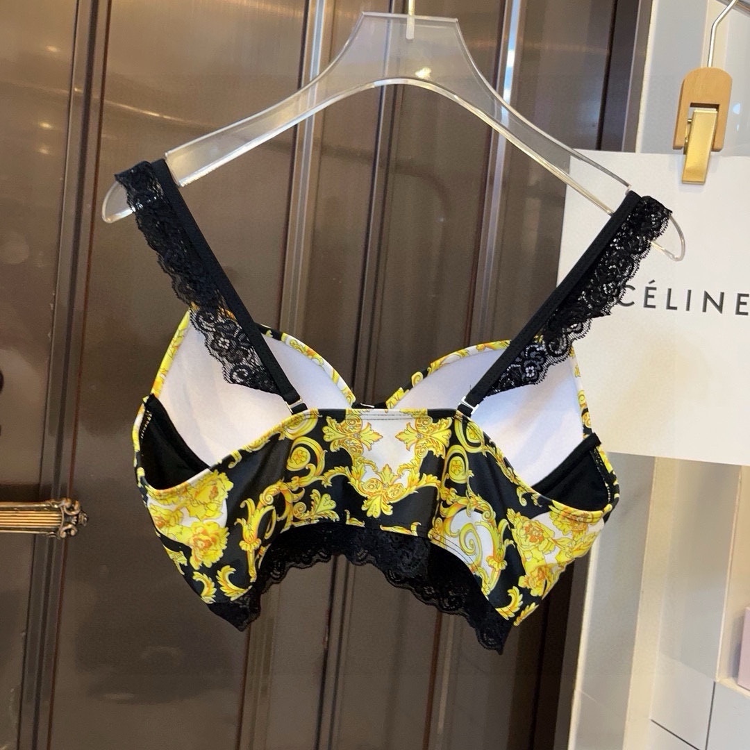 ヴェルサーチ「Versace」セパレート水着「2025夏季限定・人気プレミアムスイム登場！」