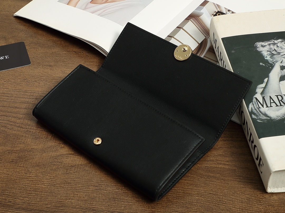 ロエベ「LOEWE」アナグラム コンティネンタル ウォレット 3色