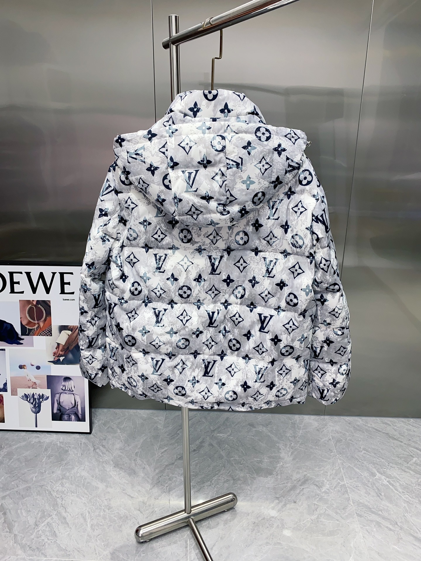 ルイ・ヴィトン「Louis Vuitton」秋冬フード付きダウンジャケット