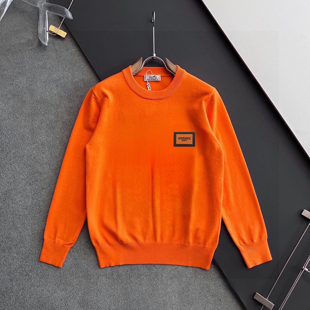 エルメス「Hermès」秋冬定番の丸首プルオーバーウールセーター