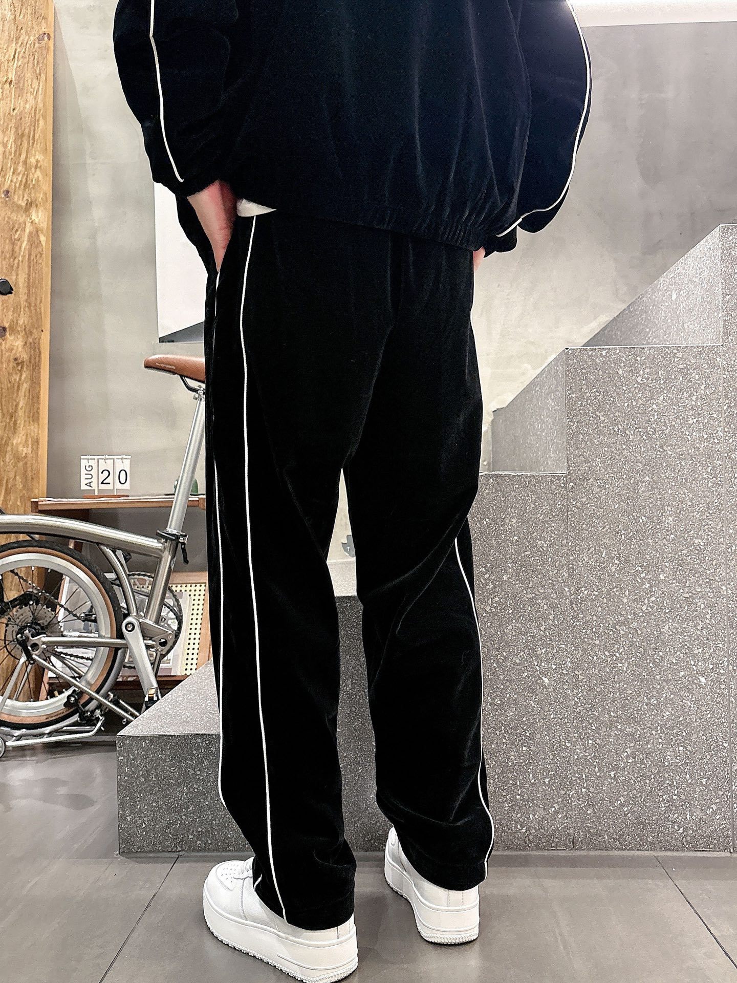 プラダ「Prada」秋冬 メンズ  カジュアルスポーツセット