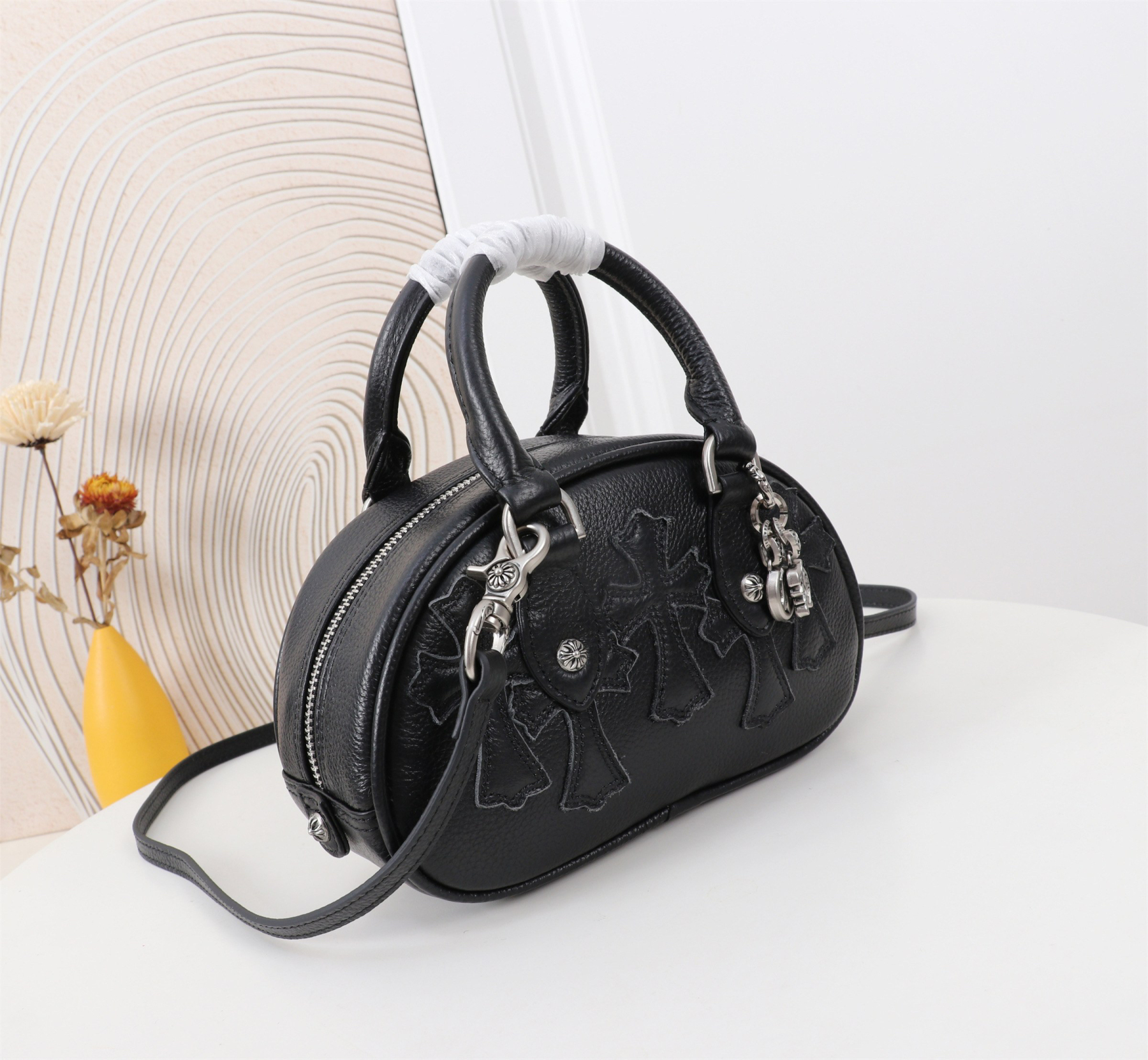 クロムハーツ「Chrome Hearts」ミニハンドバッグ