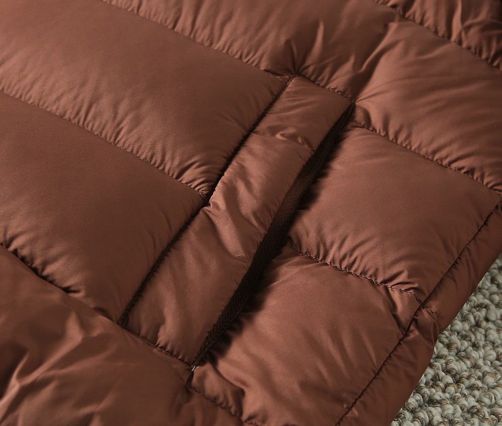 グッチ「Gucci」秋冬ダウンジャケット スタンドカラー