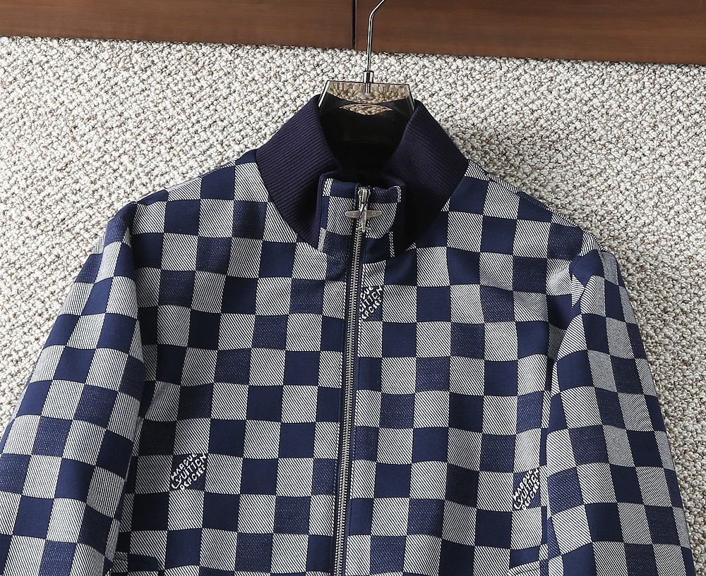 ルイ・ヴィトン「Louis Vuitton」秋冬コレクション クイルテッド ジャケット