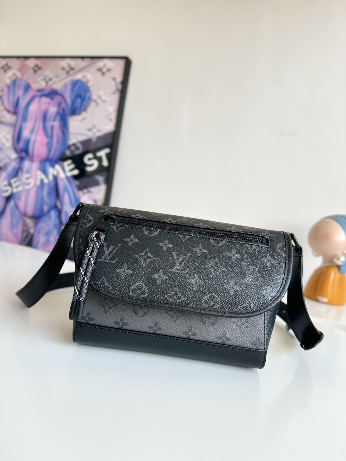 ルイ・ヴィトン「Louis Vuitton」スタイリッシュ メッセンジャーバッグ